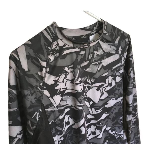 RUSSELL Dri Power Stretchy Camouflage Activewear Shirt in Gray & Black SZ S - Picture 3 of 9